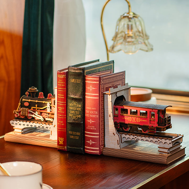 Rolife Century Train DIY Book Nook TGE01