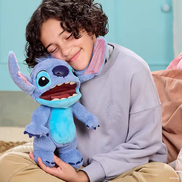 Disney Chatty Stitch Deluxe Puppetronic